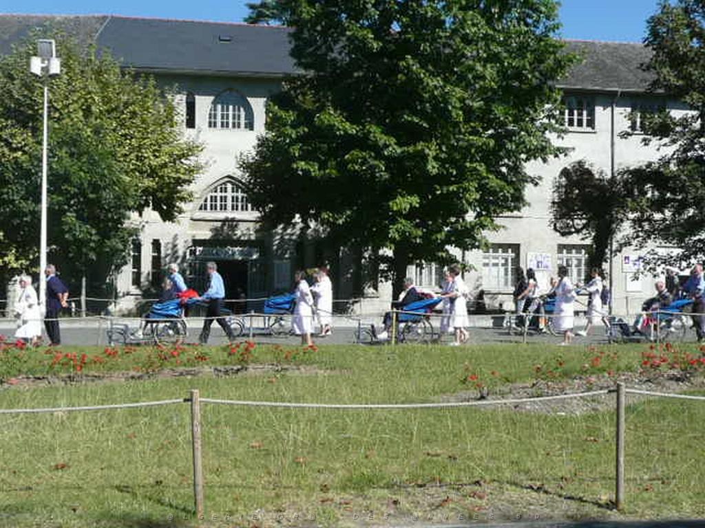 LOURDES 2010   (49).JPG